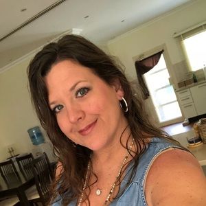 Meet your Posher, Karla